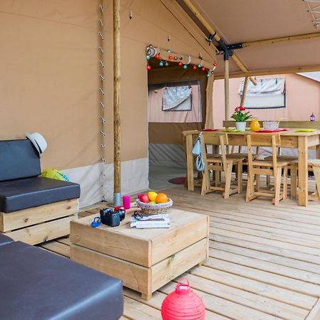 Vacanceselect Premium Lodge Polari Rovinj Bagian luar foto