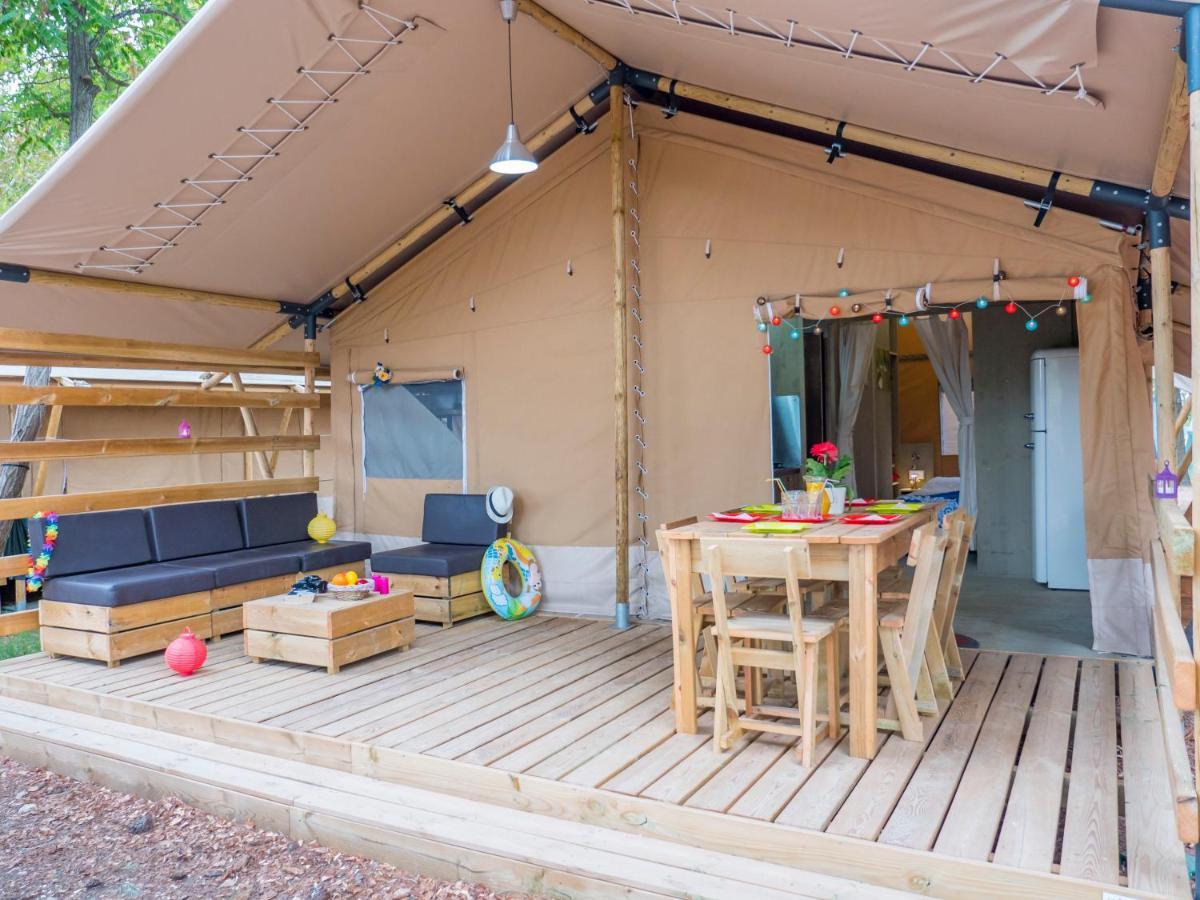 Vacanceselect Premium Lodge Polari Rovinj Bagian luar foto