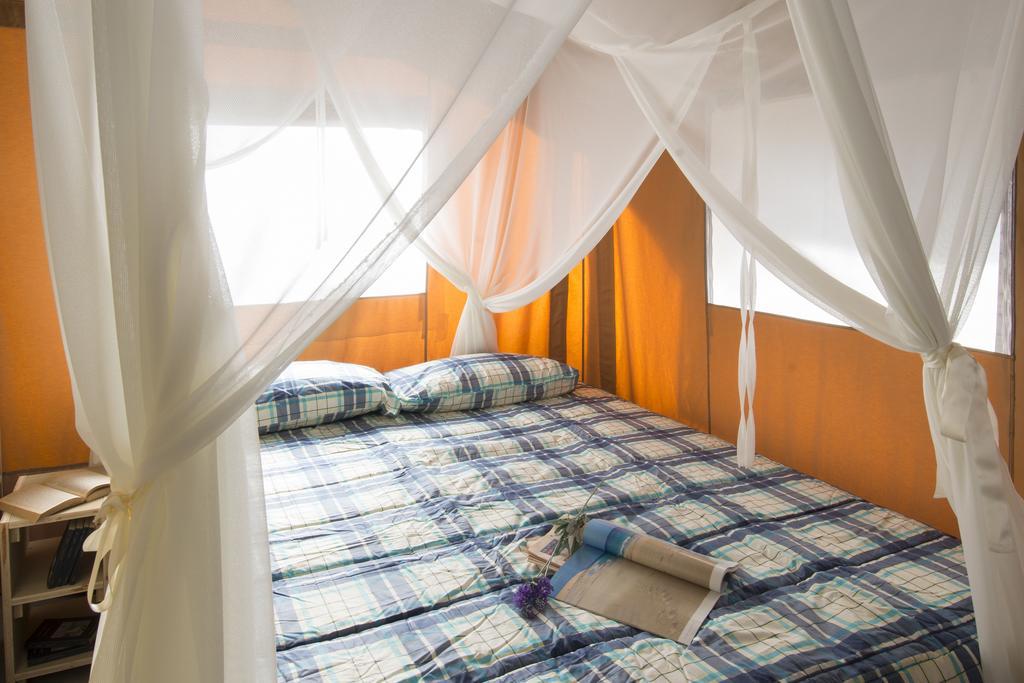 Vacanceselect Premium Lodge Polari Rovinj Bagian luar foto